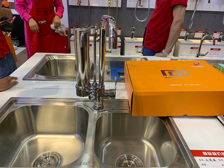 家用水龍頭凈水器好還是凈水器好
